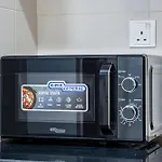 Luxury Studio Apartment In Silicon Oasis