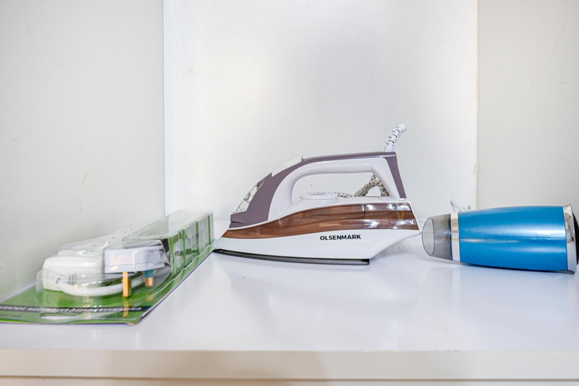 Luxury In Silicon Oasis Apartment