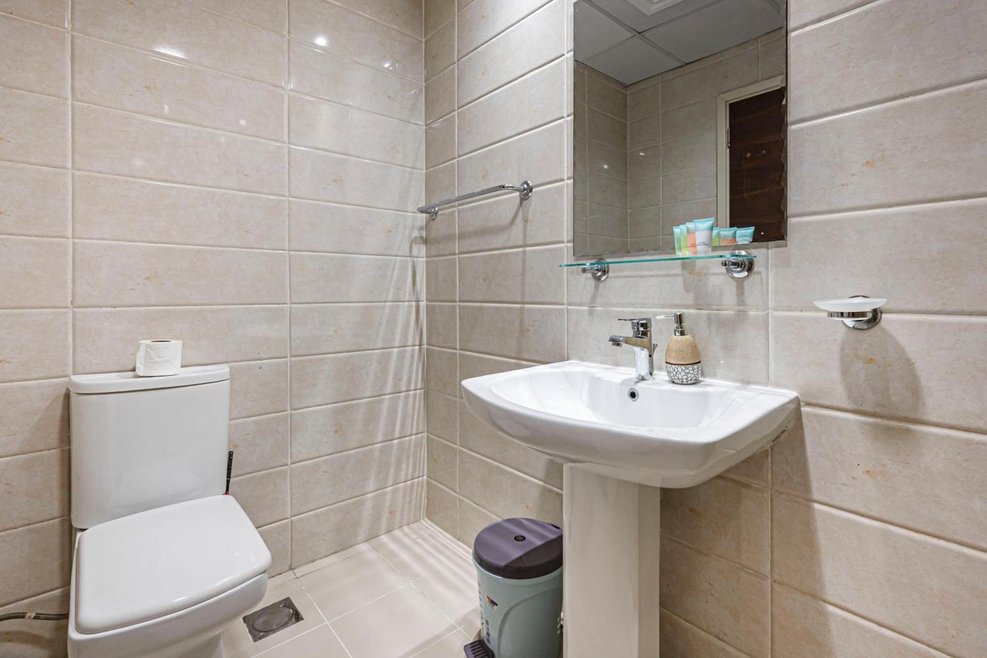 Luxury In Silicon Oasis